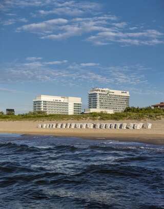 Отель Radisson Blu Resort Swinoujscie Свиноуйсьце-0